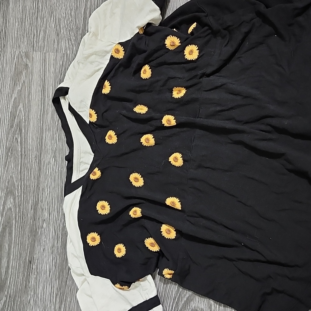 No boundaries sunflower shirt